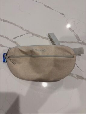 Therabody Light Beige Fabric Waist Pack